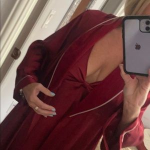 Jones of New York Nightgown and robe